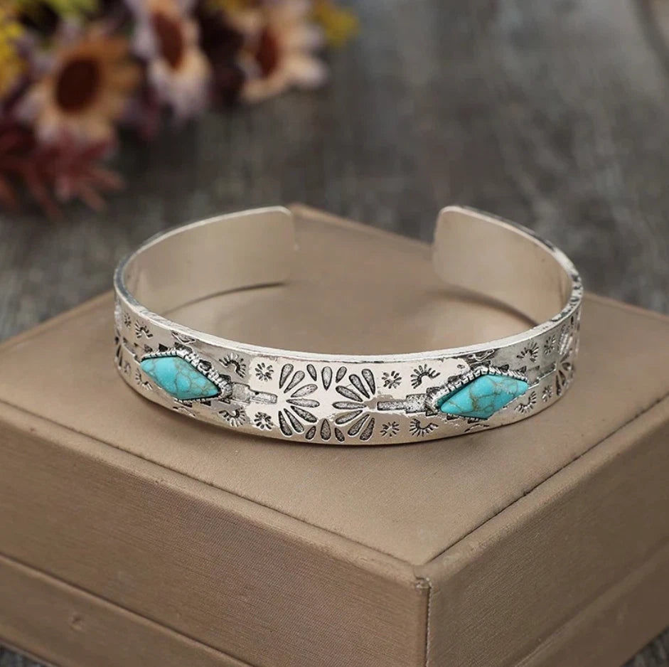 Western Turquoise Cuff Bracelet – Silver Boho Bangle, Southwest Cowgirl Jewelry