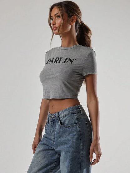 Western "Darlin’" Letter Graphic Fitted Crop Tee — Y2K Cowboy Aesthetic, Retro