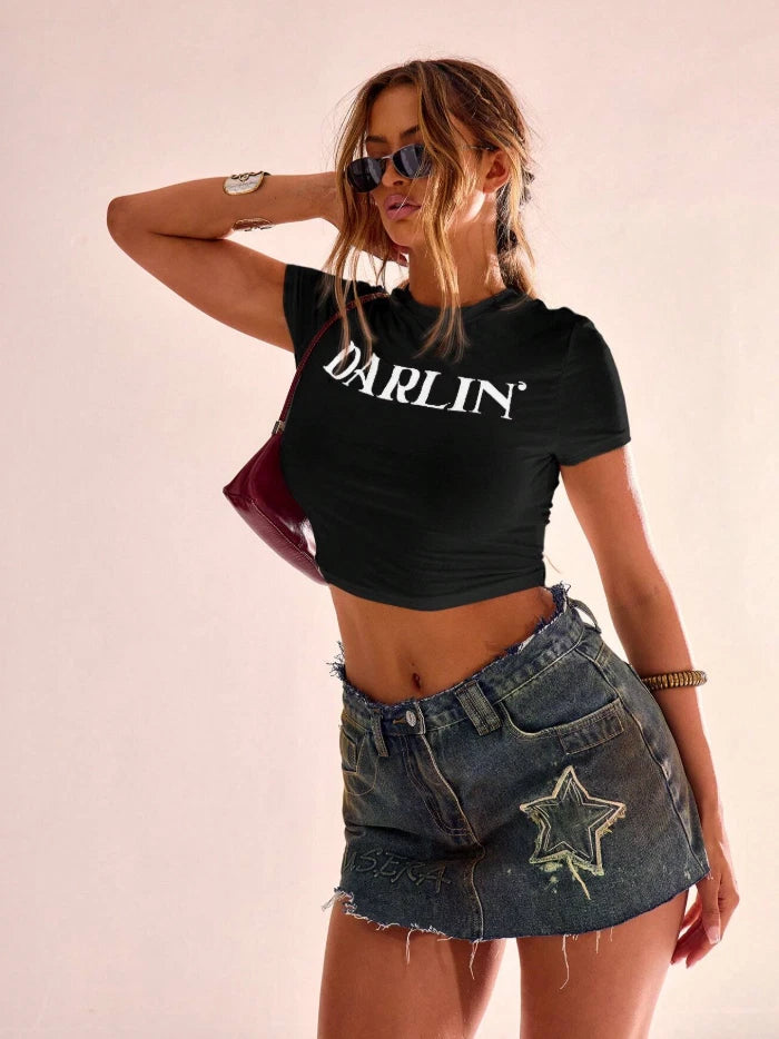 Western "Darlin’" Letter Graphic Fitted Crop Tee — Y2K Cowboy Aesthetic, Retro
